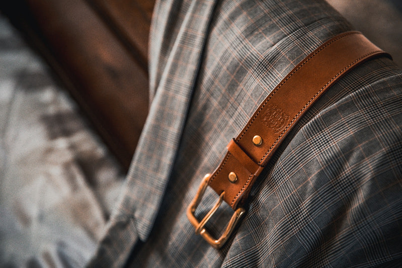 Stitched gents belt with brass buckle