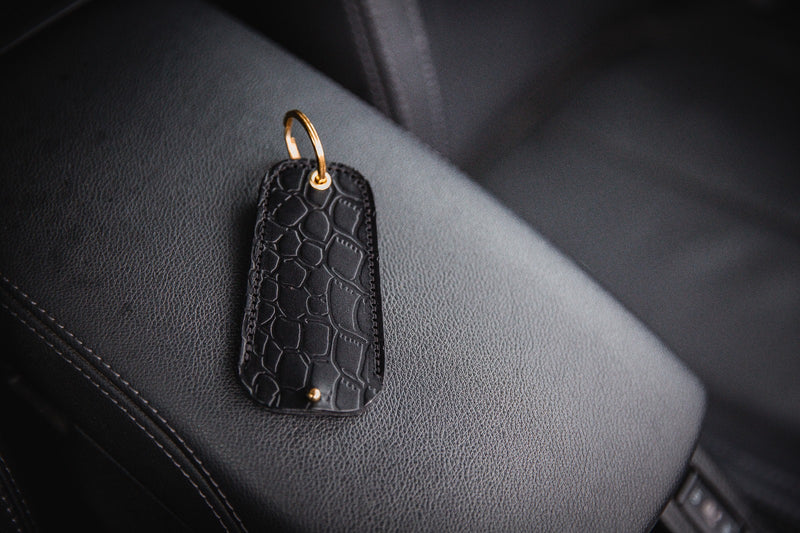 Crocodile Print Porsche Tracker Holder in Black