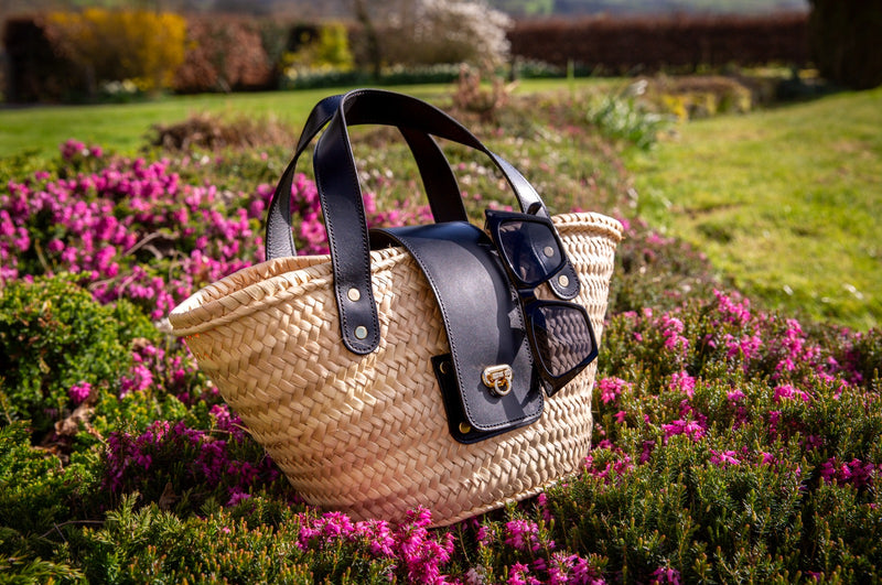 The Small Straw Summer Handbag in Black