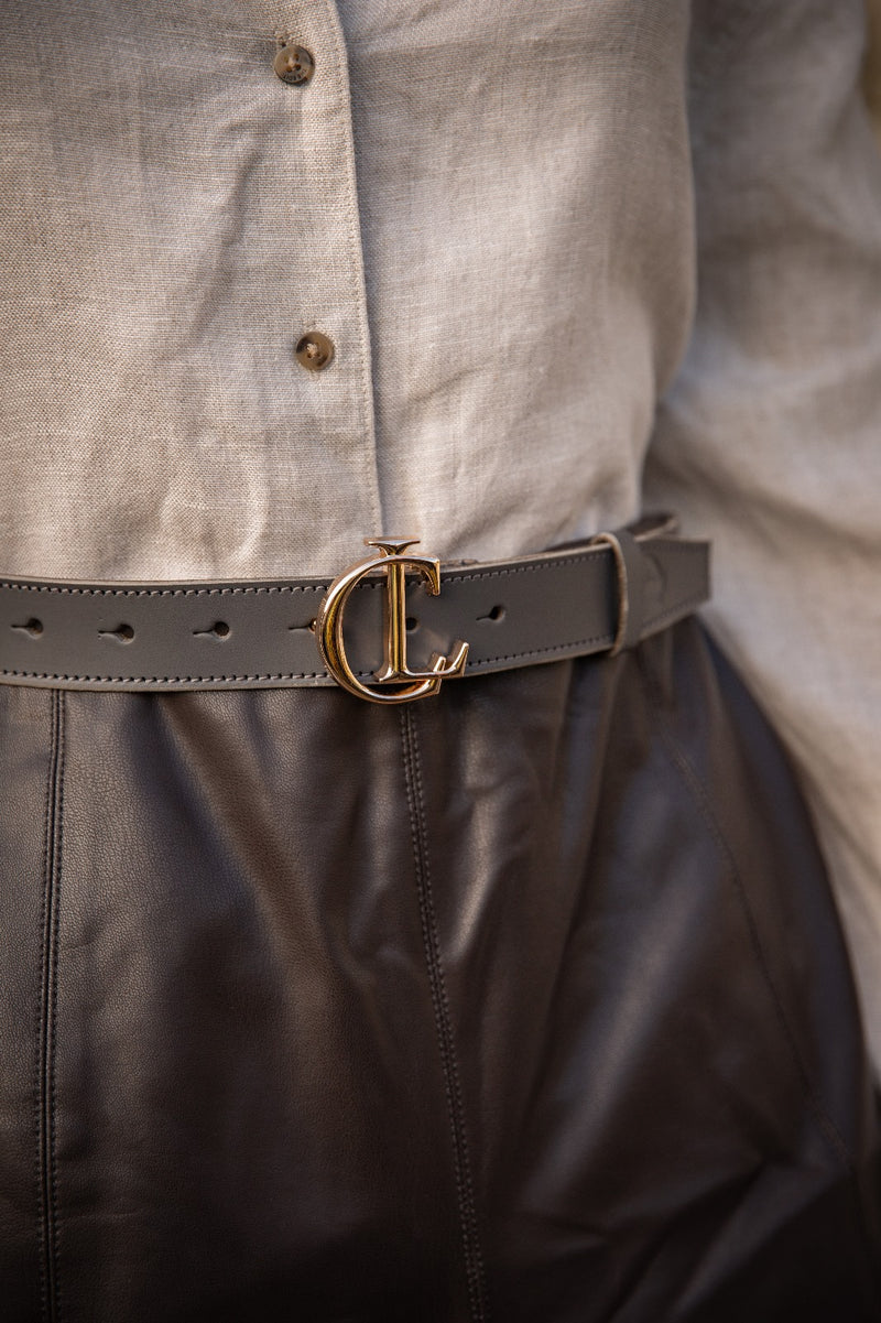 CL Signature Belt in Smooth Carbon Grey Leather with Gold Buckle