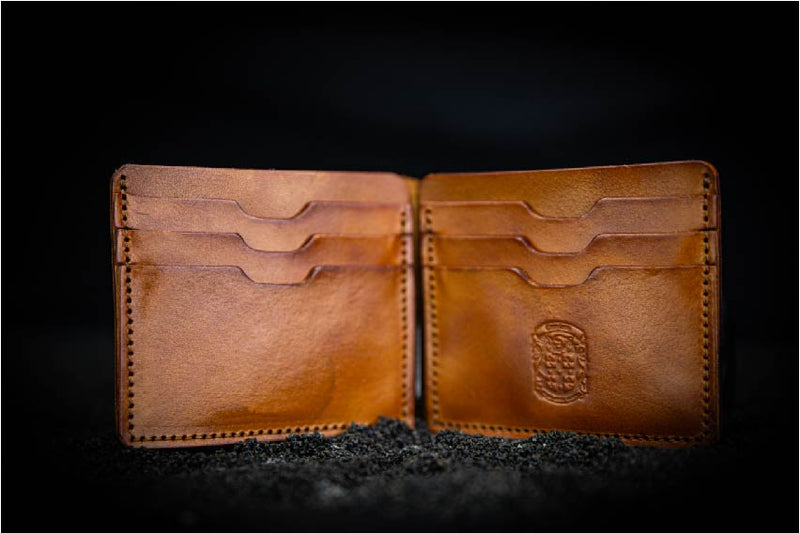 Benjamin leather wallet in light brown, open
