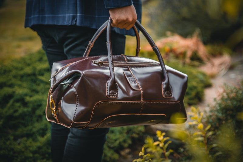 Handmade Leather Duffle Bags UK ›› Designs by Coupland Leather