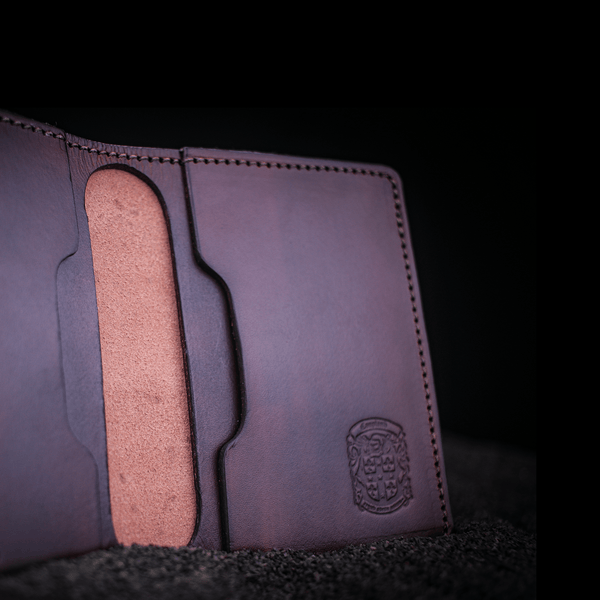 the Rob leather wallet with coupland crest