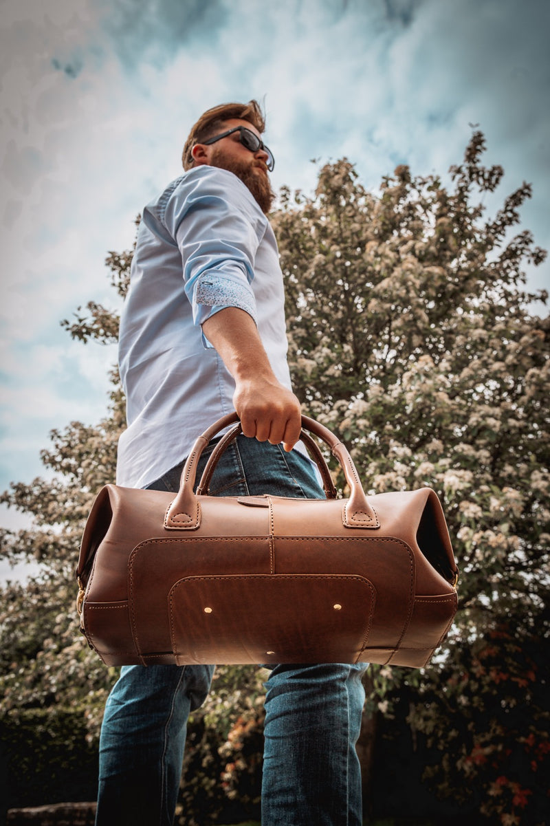 Leather travel bag